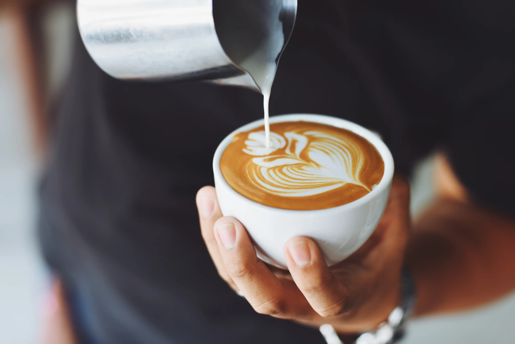 The Complete Guide on How to Make Latte Art 1 pexels chevanon photography 302899 scaled